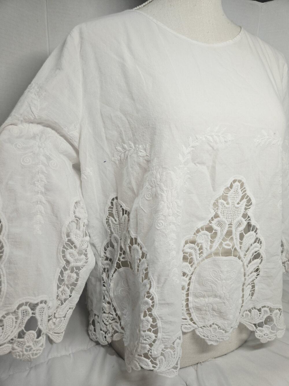 Cynthia Rowley L Embroidered Blouse White Coastal Relaxed Luxury Cottagecore